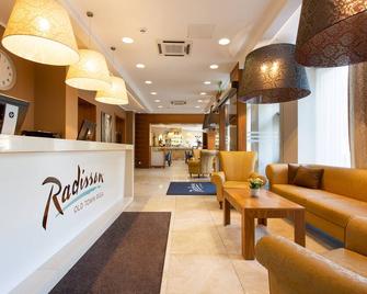 Radisson Hotel Old Town Riga - Riga - Rezeption