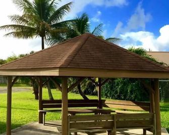 Coral Roc Motel - Florida City - Patio