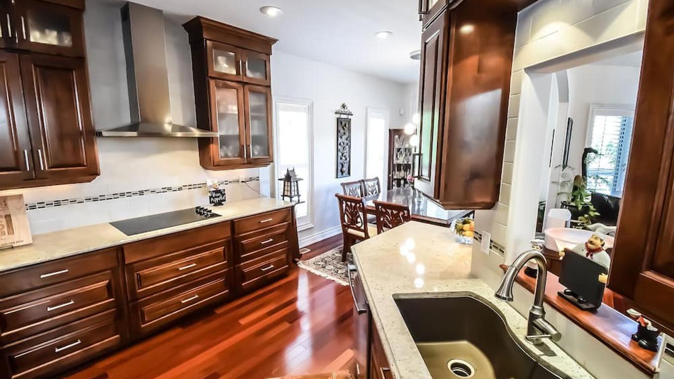 Graystone Bed & Breakfast