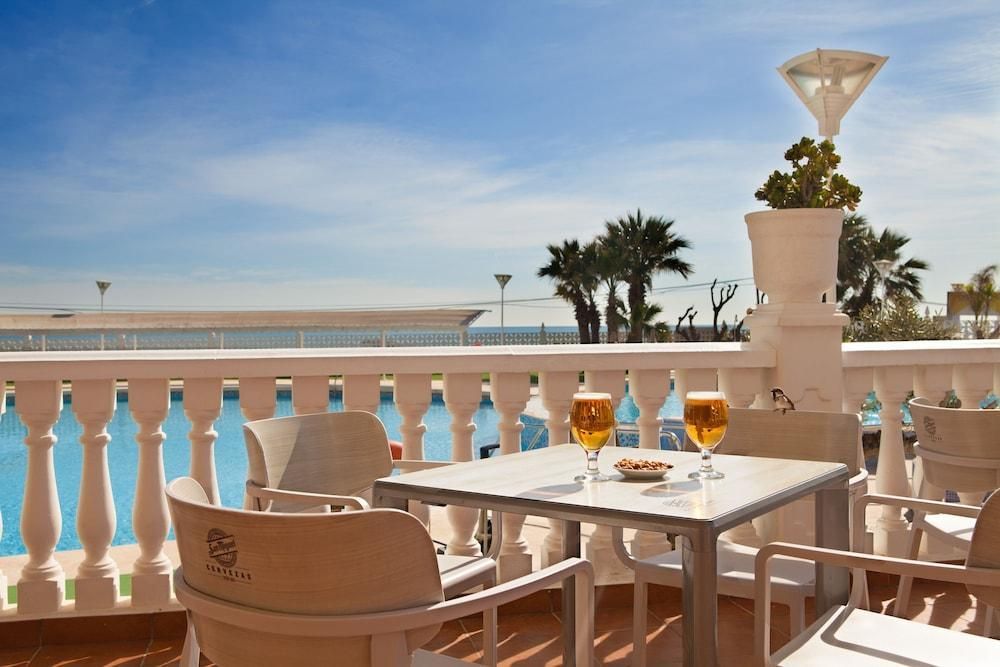 فال هوتل آر تي إل إي إل بويج