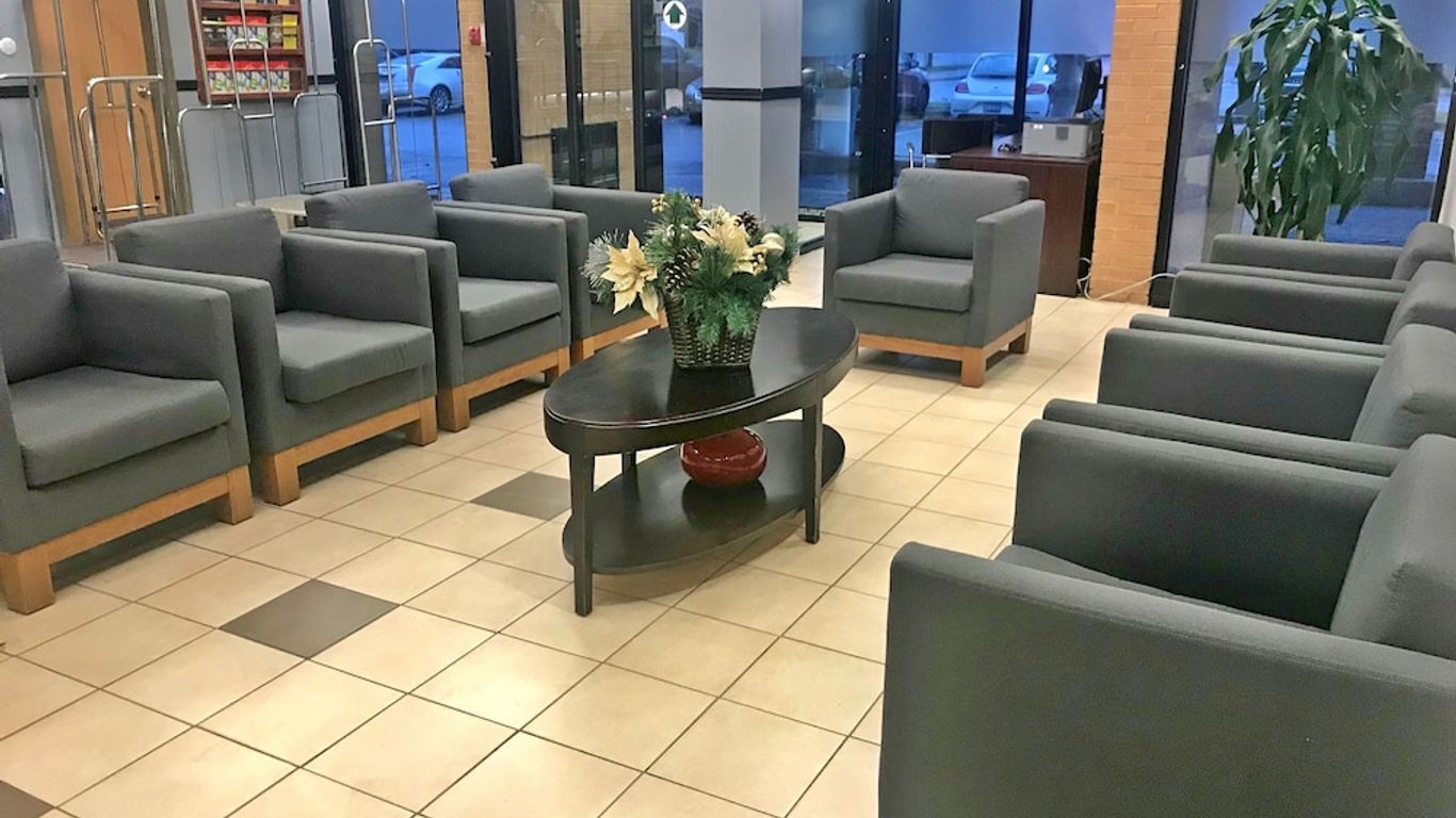 Quality Hotel & Suites Montreal East