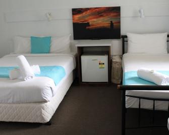 Hotel Beach House Nambour - Nambour - Спальня