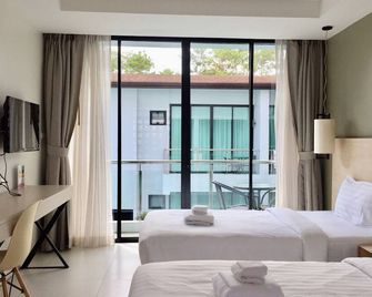 Good Day Phuket Boutique Bed and Breakfast - Wichit - Bedroom