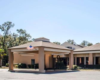 Quality Inn & Suites Pensacola Bayview - Pensacola - Edificio