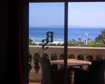 Hôtel Beau Soleil - Le Lavandou - Balcony