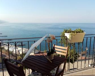 Un Oblò sul Mare - San Lucido - Balcony