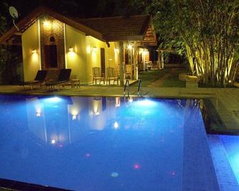 Villa Shade - Negombo - Pool