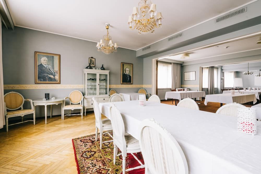 Pietarsaaren Kaupunginhotelli - Pietarsaari - Ресторан