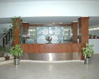 Hotel Aroma Residency - Tinsukia - Front desk