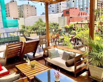 La Casa Del Viajero - לימה - מרפסת