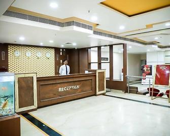 Grand Samdareeya - Jabalpur - Front desk