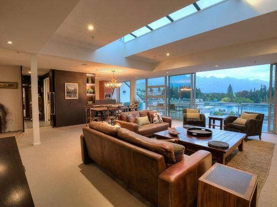 Shotover Penthouse & Spa by Staysouth - קווינסטאון - סלון