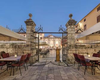 Art Hotel Kalelarga - Zadar - Patio