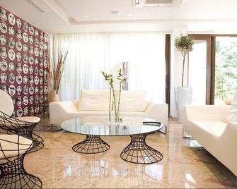 Enodia Hotel - Vasiliki - Sala de estar