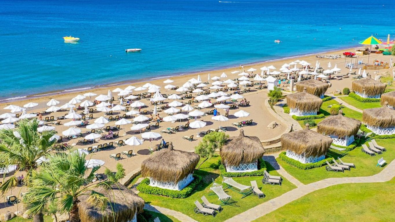 Crystal Flora Beach Resort