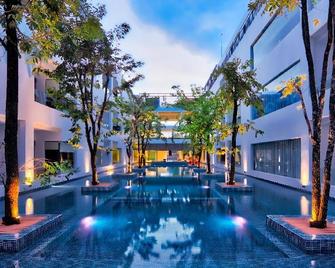 Chan Boutique - Ciudad de Sihanoukville - Piscina
