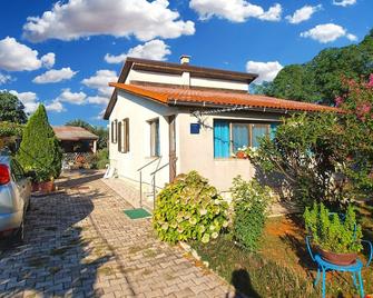 House Silvana 1461 - Pula - Budova