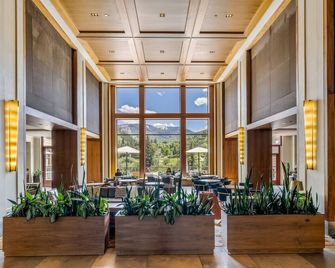 Pop Art Villa Riverfront | King Room - Avon - Lobby