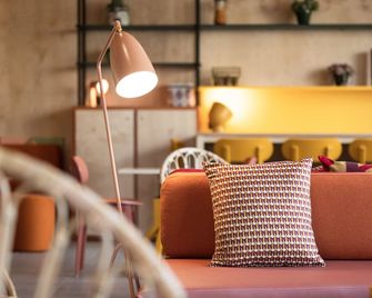 Paul & Pia - Welcome Home Hotel - Colmar - Lounge