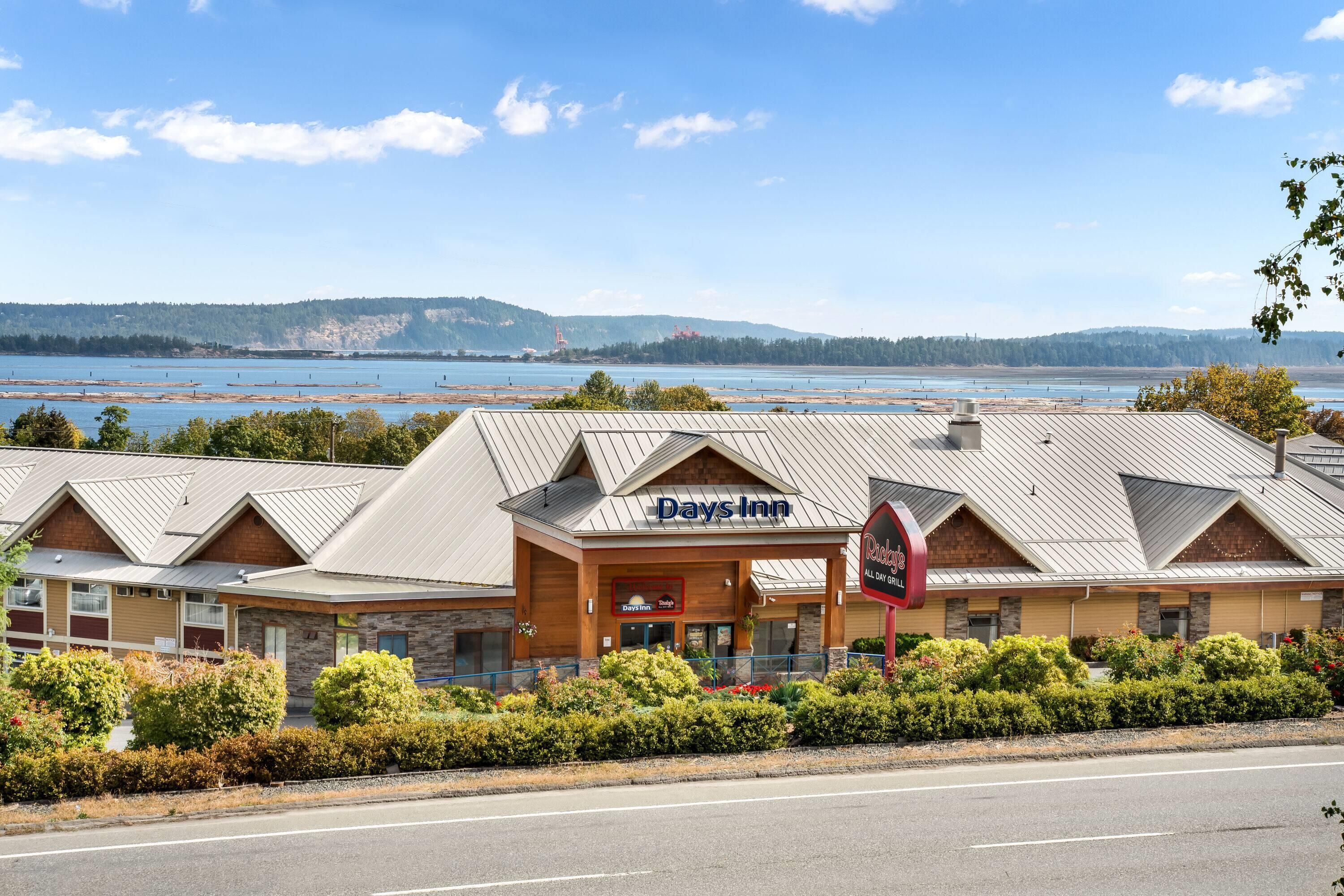 Days Inn by Wyndham Nanaimo - ננאימו - בניין