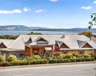 Days Inn by Wyndham Nanaimo - Nanaimo - Building