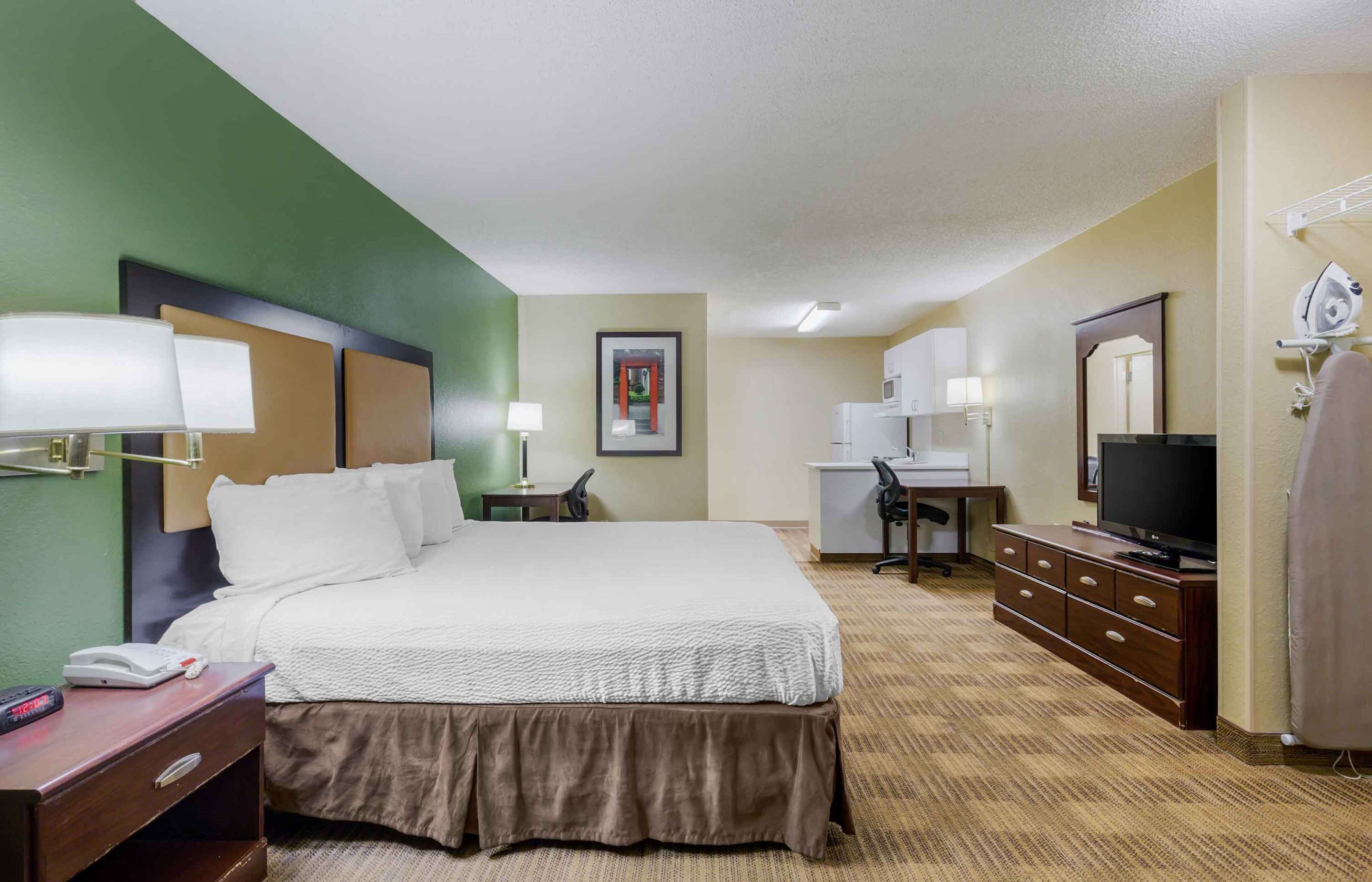 Extended Stay America Select Suites - Fayetteville - Owen Dr. thumbnail 3