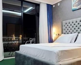 Jerusalem Hotel - Gitega - Camera da letto