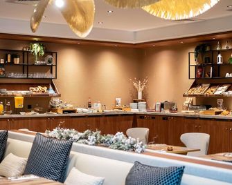 Hôtel Mercure Paris Ouest Saint-Germain - Saint-Germain-en-Laye - Building