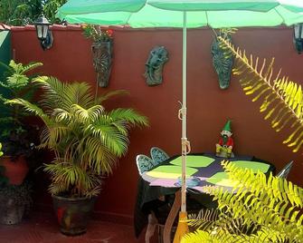 Hostal Solaire - Santa Clara - Innenhof