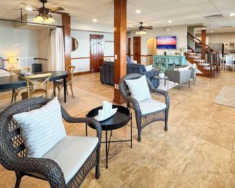 Waterfront Lake Suite in the Shoals - Muscle Shoals - Lobby