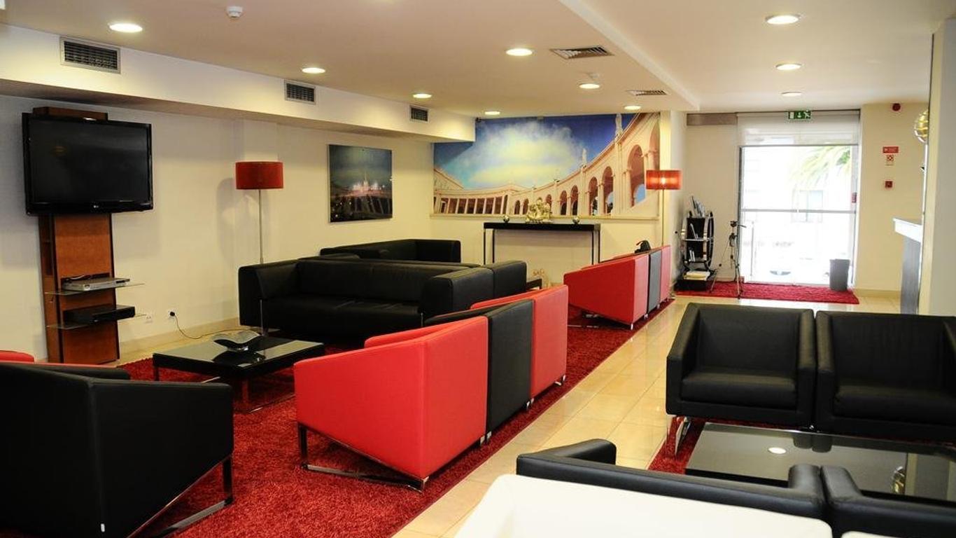 Hotel 4 Estações