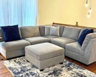 Mankato - Home Away From Home - Mankato - Living room