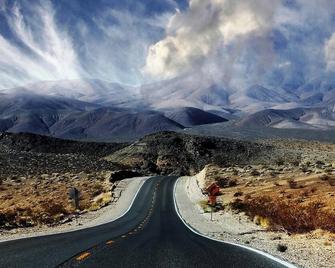 Stovepipe Wells Village - Furnace Creek