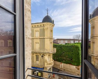 B&B HOTEL Castres Centre Gambetta - Кастрес-Мазамет - Балкон