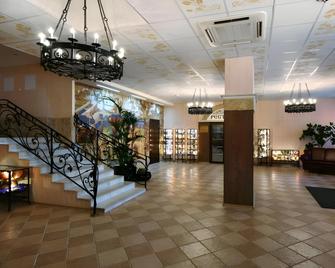 Sadko Hotel - Weliki Nowgorod - Lobby