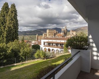 Parador de Guadalupe - Guadalupe - Балкон