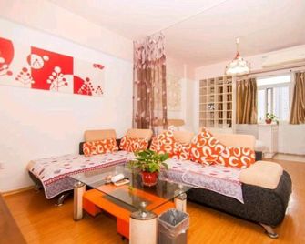 Changsha Road Renjia Hotel Apartment (Changsha University of Technology) - Changsha - Living room