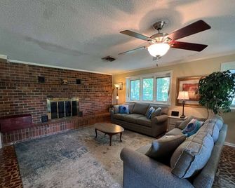 Fryars' Green at Tennessee RiverPlace - Chattanooga - Sala de estar