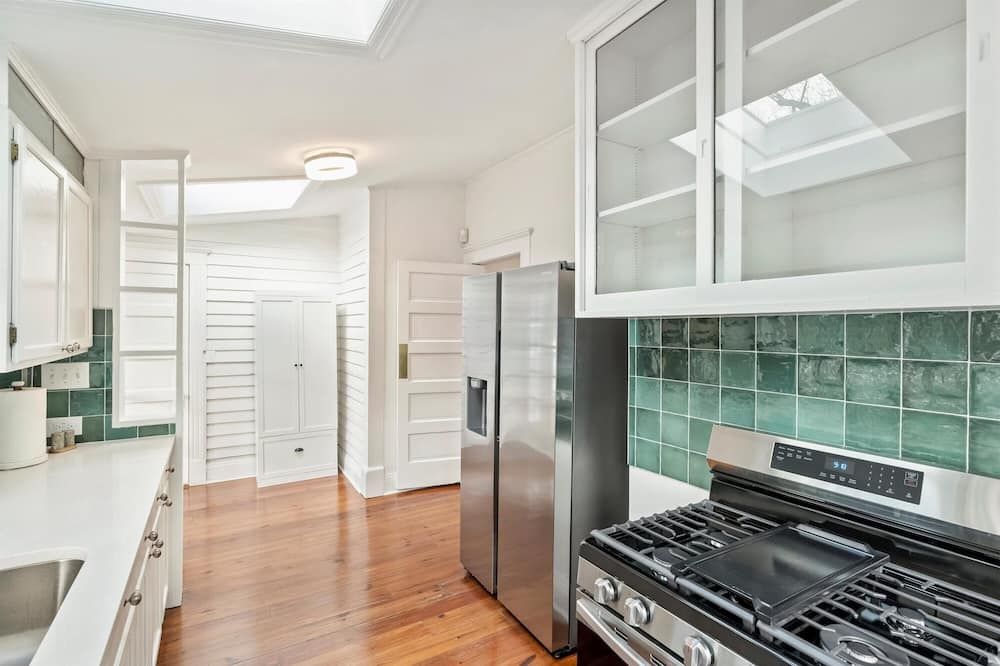 Modern Blue Gem in Dilworth - Charlotte - Küche