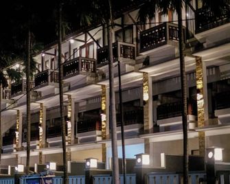 Surya Kencana Seaside Hotel - Pangandaran - Edificio