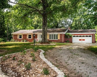 Three Bedroom Cabin - Nashville - Toà nhà