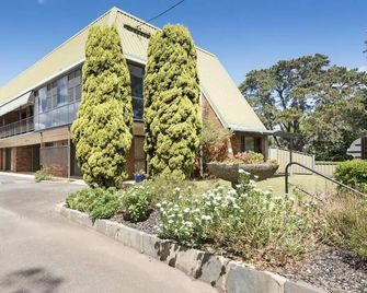 Whiteoaks Motel - Toowoomba - Building