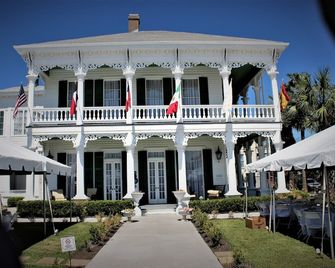 The George Manor - Galveston - Edificio