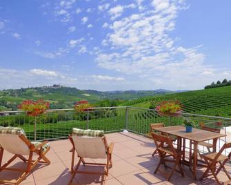 Agriturismo Cà del Nono - San Marzano Oliveto - Balcón