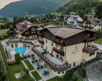 Alpine Spa Residence - Bad Kleinkirchheim - Building