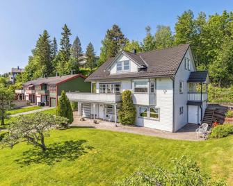 Rom Med Frokost Like Ved Granaasen - Trondheim - Edificio