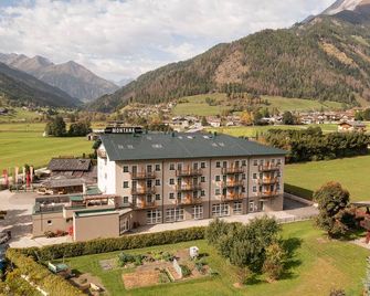 Alpenparks Hotel Montana - Matrei in Osttirol - Edificio