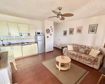 Cugnana Verde Three-Room Apartment 6 Superior With Sea View - Olbia - Kitchen