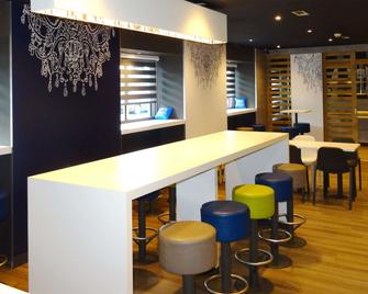 ibis budget Caen centre Gare - קאה - בר