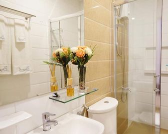 Baypark Inn - Calbayog City - Baño